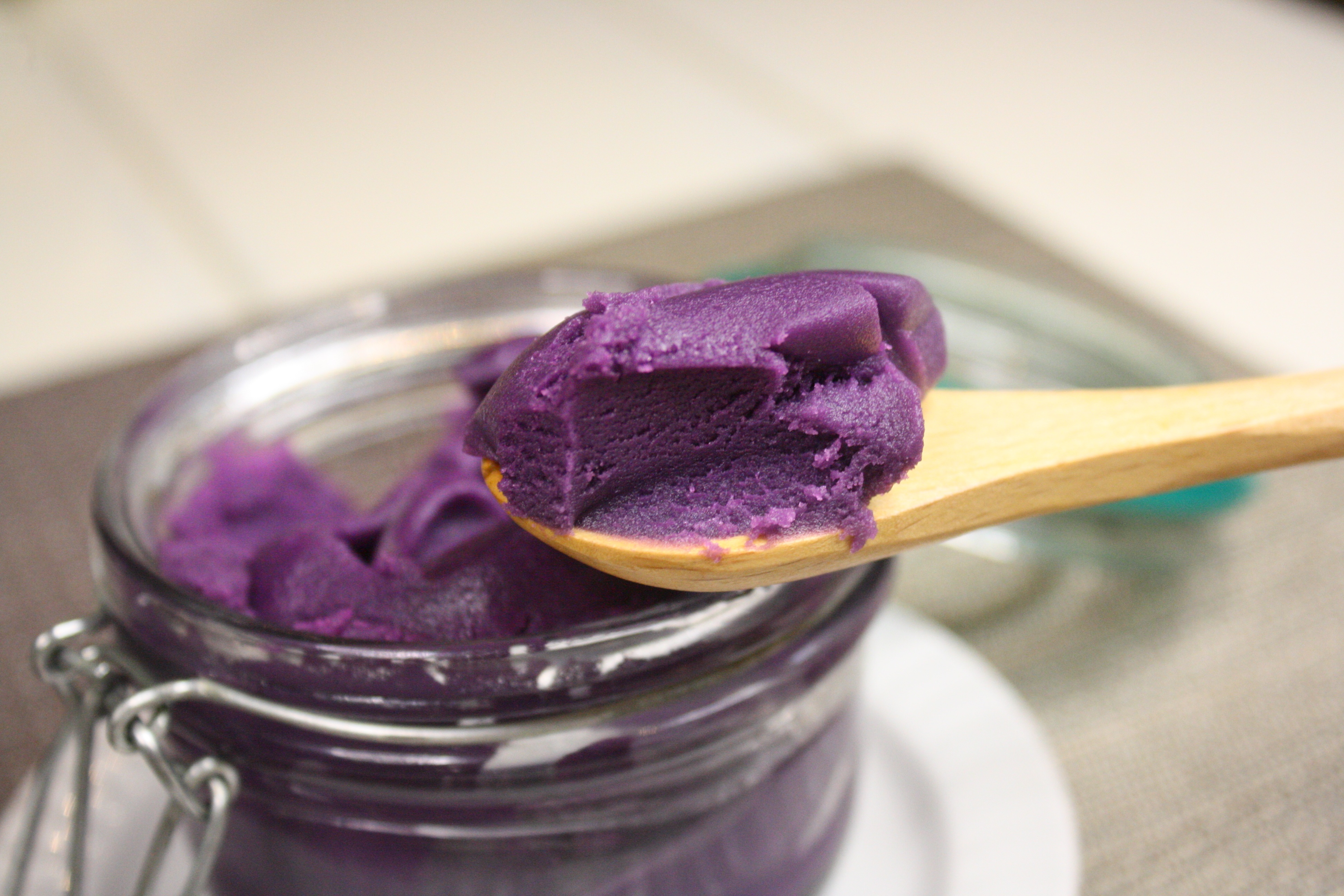 HOME FOODIE UBE HALAYA